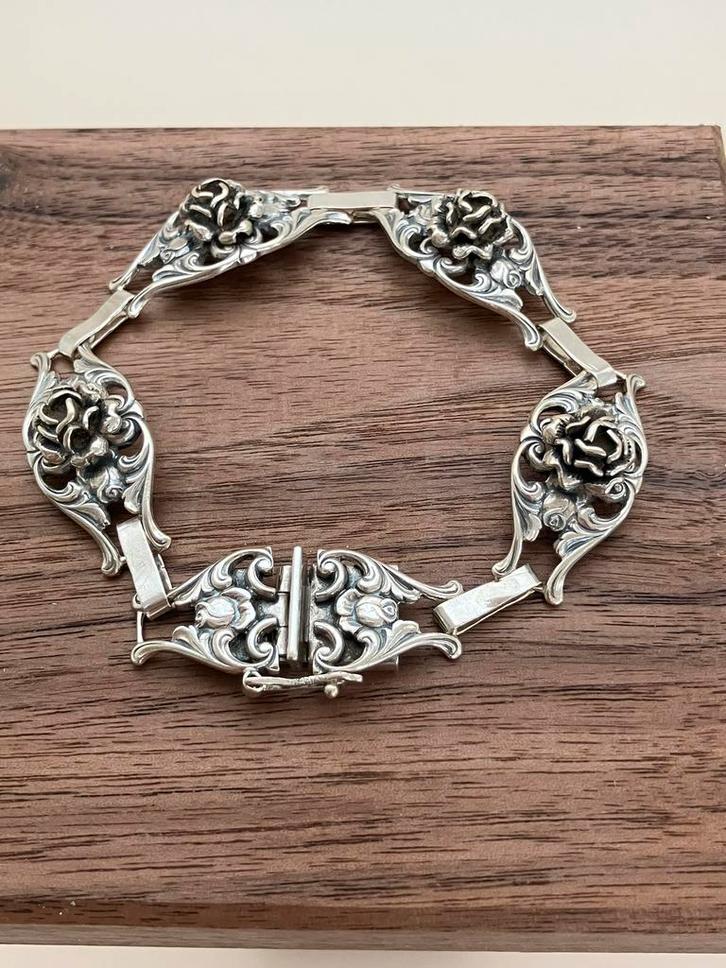 Zilveren armband met roosjes, Sieraden, Tassen en Uiterlijk, Armbanden, Zo goed als nieuw, Zilver, Ophalen of Verzenden