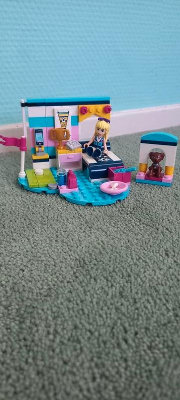 Lego friends nr:41238 Stefania's huisje beschikbaar voor biedingen