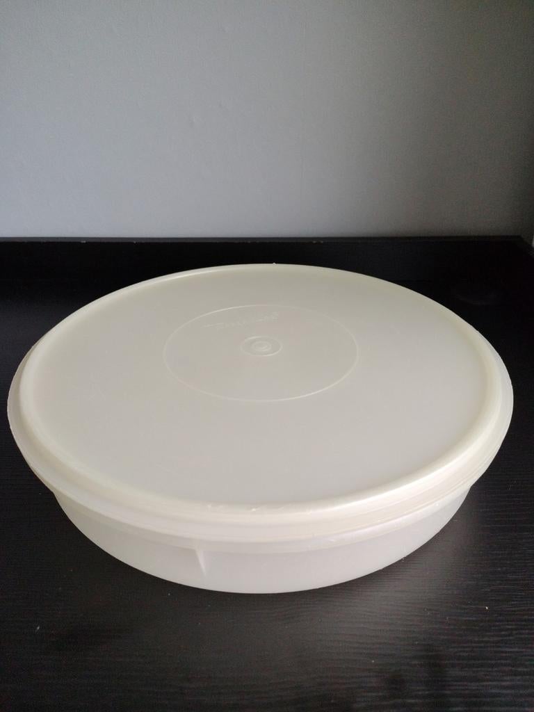 Tupperware Taartdoos - 30 cm, Huis en Inrichting, Keuken | Tupperware, Ophalen of Verzenden, Gebruikt, Crème, Bus of Trommel