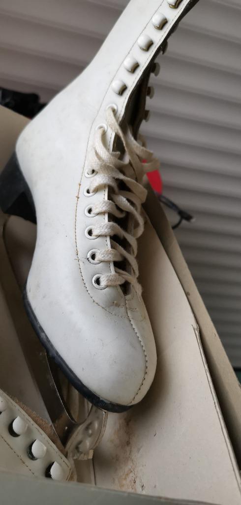 witte kunstschaatsen maat 39, Sport en Fitness, Schaatsen, Gebruikt, Kunstschaatsen, Overige merken, Ophalen