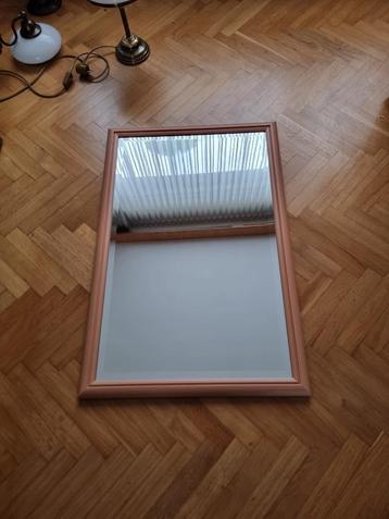 Baron Facet geslepen spiegel in houten lijst beschikbaar voor biedingen