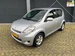 Daihatsu Sirion 2 1.0-12V Trend 5-deurs Airco / Lage KM stan, Auto's, Daihatsu, Te koop, Zilver of Grijs, Geïmporteerd, 5 stoelen