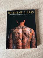 Simon Zwartkruis - Heart of a lion, Simon Zwartkruis; Memphis Depay, Ophalen of Verzenden