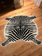 Zebra Kleed IKEA Faux Fur, Huis en Inrichting, Stoffering | Tapijten en Kleden, Ophalen, 100 tot 150 cm, Wit, Zo goed als nieuw