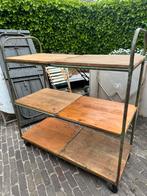 Industriele brocante stoere stellingkast op wielen, Ophalen of Verzenden, Zo goed als nieuw