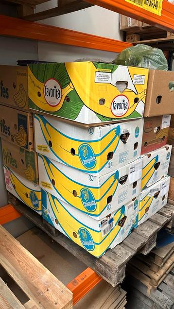 Rommelmarkt spullen beschikbaar voor biedingen