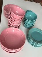 Serviesset 44 delig roze/turquoise ikea, Ophalen of Verzenden, Gebruikt, Compleet servies
