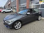 BMW 116d LCI Sport AUT LED Navi Carplay PDC Cruise Stoelvw, Gebruikt, 116 pk, Origineel Nederlands, Bedrijf