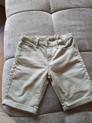 meisjes short jeans hema 122/128 beschikbaar voor biedingen