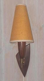 Teakhouten wandlamp. Deens, Huis en Inrichting, Lampen | Wandlampen, Ophalen of Verzenden, Zo goed als nieuw
