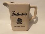 Ballantines The Superb Scotch Whisky waterjug creme kleurig, Verzamelen, Merken en Reclamevoorwerpen, Ophalen of Verzenden, Gebruikt