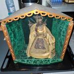 Zwarte Madonna beeldje op altaar, Antiek en Kunst, Ophalen of Verzenden