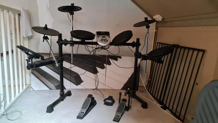 Midi drumstel Alesis dm7x, Muziek en Instrumenten, Drumstellen en Slagwerk, Gebruikt, Overige merken, Elektronisch, Ophalen