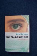 De co-assistent - Anne Hermans, Boeken, Ophalen of Verzenden, Zo goed als nieuw