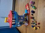 Paw patrol uitkijktoren met autootjes en diverse pups, Ophalen, Zo goed als nieuw