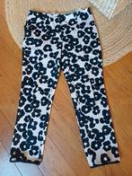Marc Cain Tregging Bloemenprint 42 N5, Kleding | Dames, Broeken en Pantalons, Marc Cain, Zwart, Maat 42/44 (L), Ophalen of Verzenden
