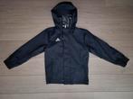 Adidas all weather regenjas entrada zwart mt 128, Kinderen en Baby's, Kinderkleding | Maat 128, Ophalen of Verzenden, Zo goed als nieuw