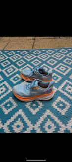 Hardloopschoenen Hoka Clifton 9 maat 39, Sport en Fitness, Loopsport en Atletiek, Ophalen of Verzenden, Zo goed als nieuw, Hardloopschoenen