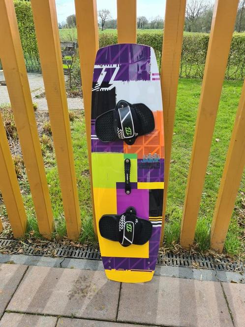 North (duotone) jaime pro kiteboard 132x40, Watersport en Boten, Kitesurfen, Zo goed als nieuw, Kiteboard, 4 m² of minder, Twintip