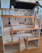 Poppenhuis Petit Amelie, Ophalen, Gebruikt, Poppenhuis