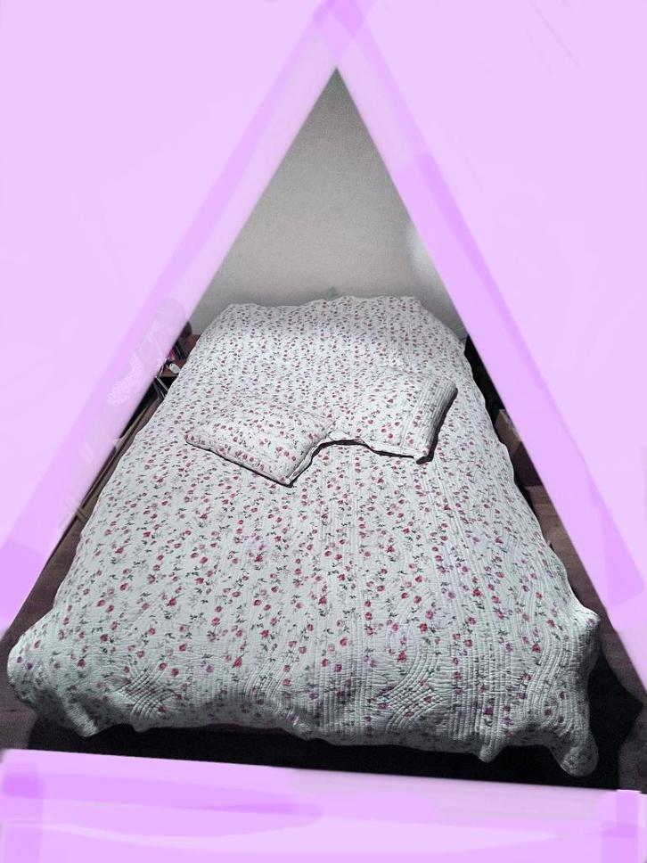 Vintage boutis quilt sprei met 2 kussens 170x230, Huis en Inrichting, Slaapkamer | Beddengoed, Gebruikt, Deken of Dekbed, Tweepersoons