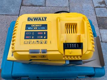 DeWALT DCB117-QW XR multilader 18V 54V Li-ion beschikbaar voor biedingen