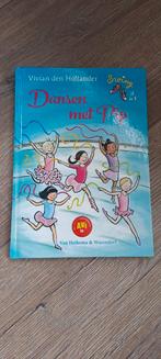 Dansen met Pip - Vivian den Hollander - AVI E3, Ophalen, Fictie algemeen, Vivian den Hollander, Zo goed als nieuw