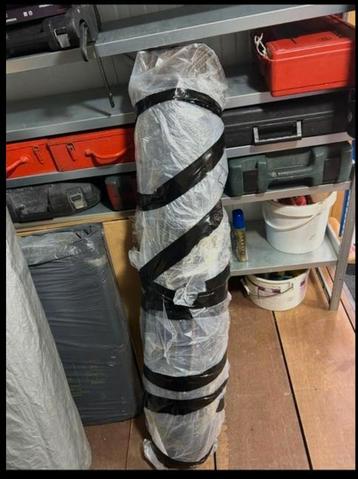 Origineel Hymer B680 tapijt beschikbaar voor biedingen