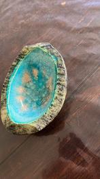 Retro asbak. Ruwe buitenkant, aqua kleur binnenkant., Ophalen of Verzenden, Gebruikt, Asbak