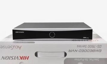 DS-7604NXI-K1/4P + 4 Acusense Dome  4 Mp beschikbaar voor biedingen