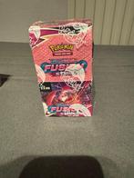 Pokemon TCG: Fusion Strike 1/2 booster box (18 packs) 2x, Ophalen of Verzenden, Nieuw, Boosterbox, Foil