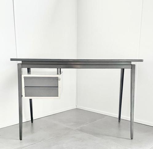 Bureau Marko vintage industrieel design, Huis en Inrichting, Bureaus, Bureau, Ophalen