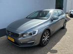 Volvo V60 2.0 T4 Polar+, Gebruikt, Euro 6, Traction-control, Leder en Stof