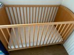 Houten babybedje, Ophalen, Zo goed als nieuw