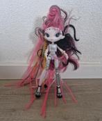 Novi stars curl coil tily vizion mga entertainment pop, Ophalen of Verzenden, Zo goed als nieuw