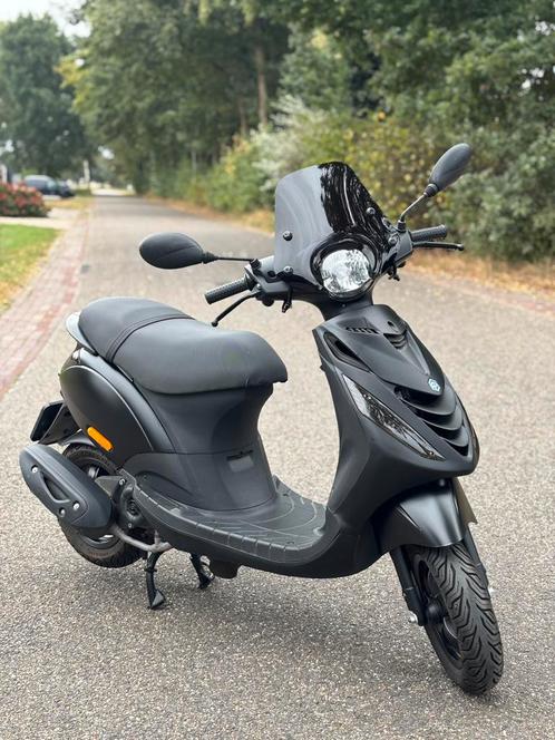 ✅ Zeer Nette Piaggio Zip Sp Snor 2018 BLACK ON BLACK! ✅, Fietsen en Brommers, Scooters | Piaggio, Zo goed als nieuw, Zip, Ophalen of Verzenden