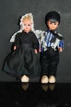 Twee Hollandse Klederdracht poppen, Verzamelen, Poppen, Ophalen of Verzenden, Gebruikt, Pop