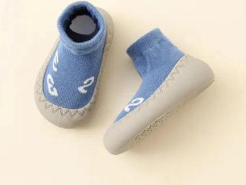 Nieuwe anti-slip schoentjes van Baby-slofje blauw cijfers beschikbaar voor biedingen