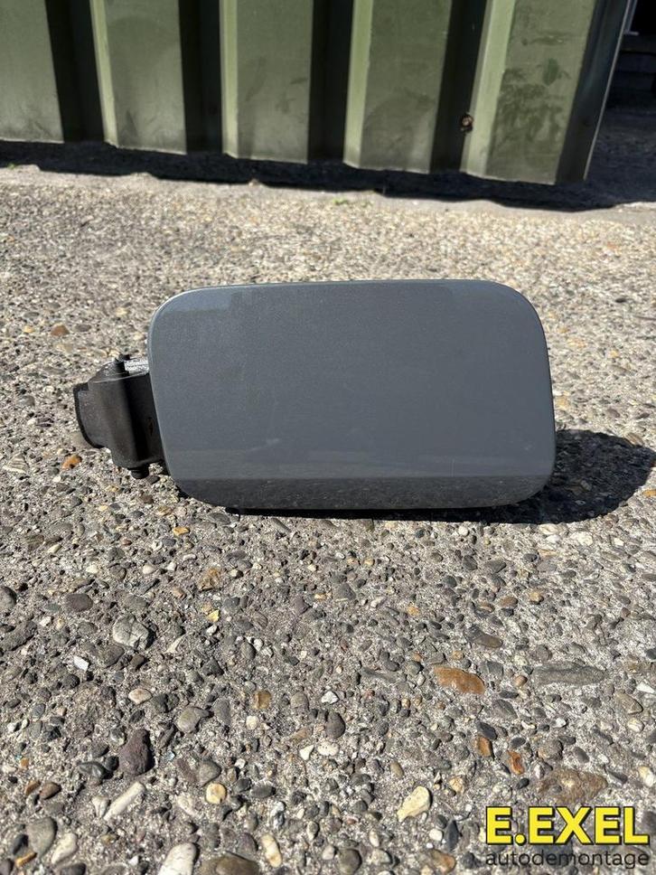 tankklep Audi Q3 F3B 2016-24, Auto-onderdelen, Carrosserie en Plaatwerk, Deur, Audi, Rechts, Gebruikt, Herkomst onderdeel bekend