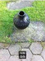 Zware bloemvaas zwart H 45 Br 30 cm ook voor buiten, Overige kleuren, Aardewerk of Porselein, Ophalen of Verzenden, Zo goed als nieuw