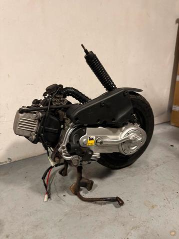 Vespa sprint blok ~ 4t 2v ~ carb ~ Nette staat beschikbaar voor biedingen