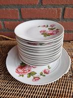 Mooi vintage 13-delig gebakset van MITTERTEICH BAVARIA., Antiek en Kunst, Antiek | Servies los, Ophalen of Verzenden