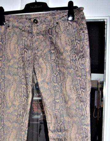 THE STING Bella Ragazza skinny slangenprint maat L beschikbaar voor biedingen