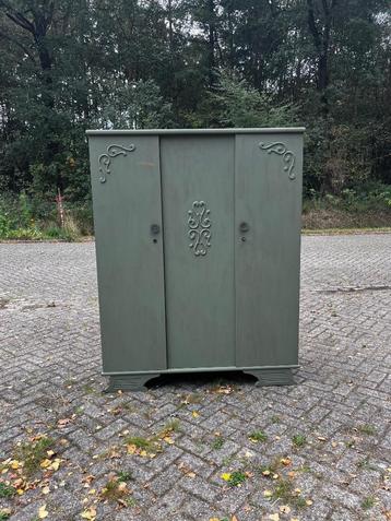 Vintage linnenkast | opknapper beschikbaar voor biedingen