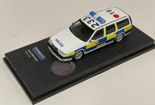 Tarmac 1:64 Volvo 850 police car England / Great Britain / U, Hobby en Vrije tijd, Modelauto's | Overige schalen, Nieuw, Auto