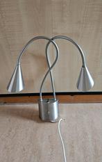 Verstelbare, halogeen wandlamp met 2 flexibele lampen, Huis en Inrichting, Lampen | Wandlampen, Ophalen of Verzenden, Zo goed als nieuw