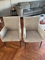 Eettafel rond zwart en 2 stoelen, Huis en Inrichting, Complete eetkamers, Ophalen of Verzenden, Zo goed als nieuw