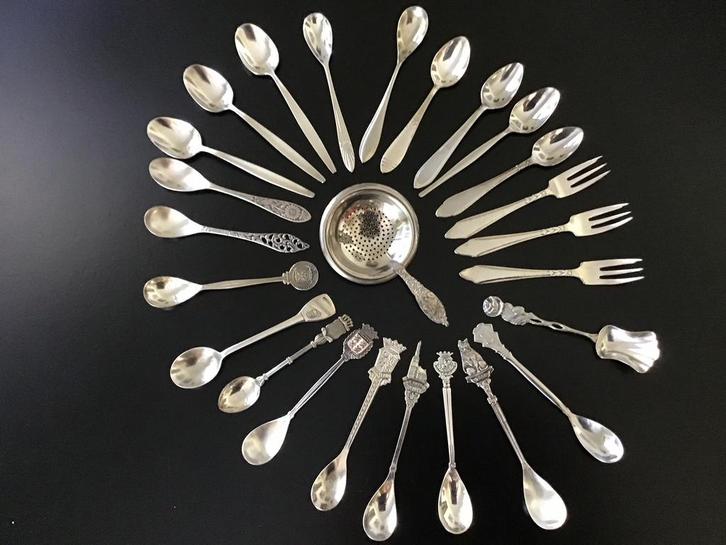 Theelepels, steden theelepels theezeef, suikerschep, vorkjes, Antiek en Kunst, Antiek | Bestek, Ophalen of Verzenden