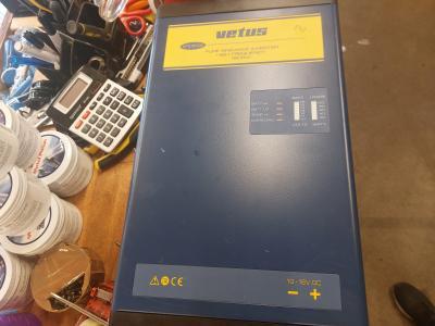 Omvormer Sinewave 12V 1500W (Vetus), Watersport en Boten, Bootonderdelen, Gebruikt
