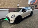 Te koop Mini One, bouwjaar 2015. Kleur Pepper White., Auto's, Mini, Voorwielaandrijving, Alarm, Stof, Zwart